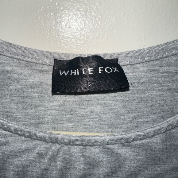 WHITE FOX Boutique Woman’s Heather Gray Long Sleeve Top - Picture 3 of 3